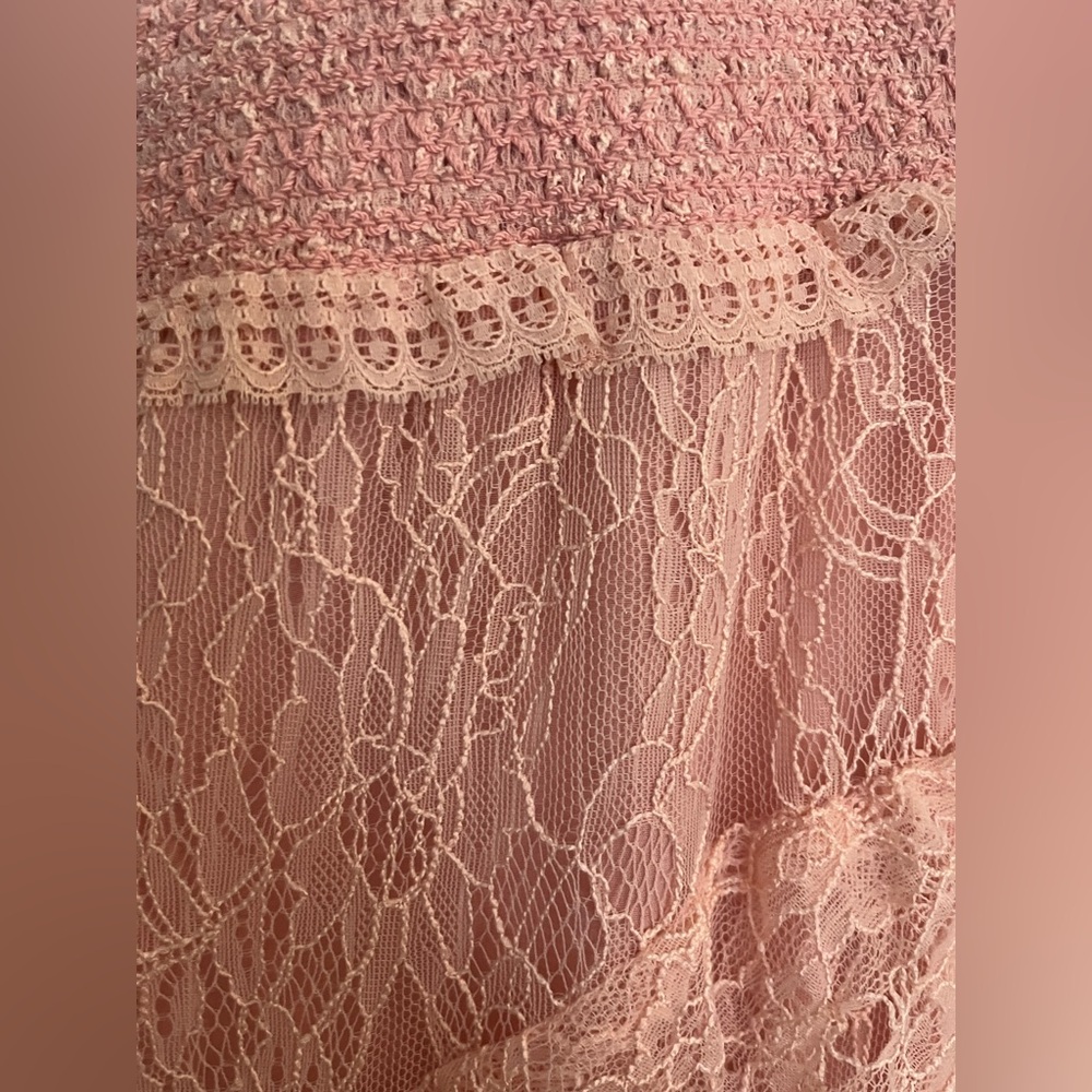 Alice + Olivia Jocelyn Pink Midi Dress - Picture 5 of 5